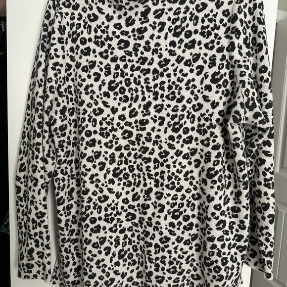 Women’s sweater - Picture 3 of 3